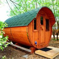 Mini Hotel Ubernachten Im Gurkenfass