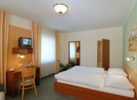Waldhotel