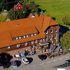 Land-gut-Hotel Hohengasthof Adler