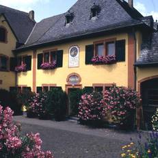 Weingut Staffelter Hof