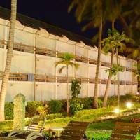 Travellers Beach Hotel & Club