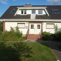 Haus Garten am Meer