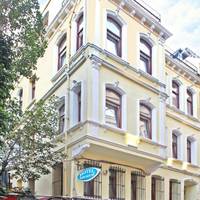 New House Hotel