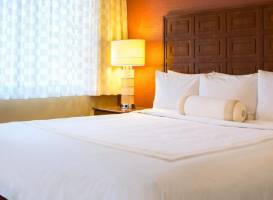 Baltimore Marriott Inner Harbor at Camden Yards