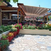 Niki's Hotel