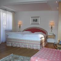 Hotel-Garni Sursilva