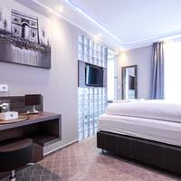 Stay-Inn Boardinghouse