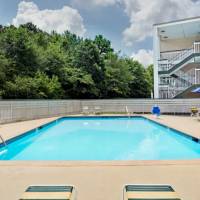 Days Inn And Suites Atlanta Six Flags
