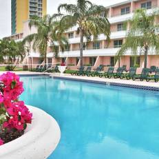 Castaways Resort & Suites