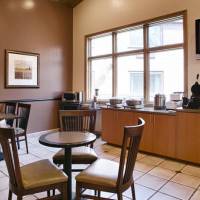 Best Western PLUS Cotton Tree Inn
