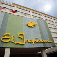 El Tropicano Riverwalk Hotel