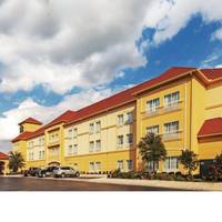 La Quinta Inn & Suites Shawnee