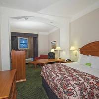 La Quinta Inn & Suites San Antonio North Stone Oak
