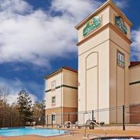 La Quinta Inn & Suites Palestine