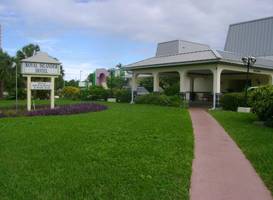 Royal Islander Hotel