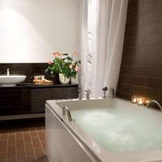 Meriton Conference & Spa