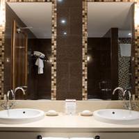 Clayton Hotel Dublin Airport
