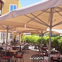 Educare Hotel