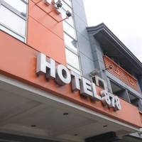 Hotel 878 Libis
