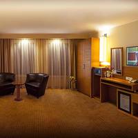 Landmark Creek Hotel