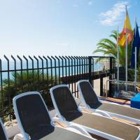 Los Caribes Apartamentos
