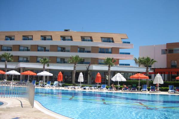 Yelken Resort бассейн.jpg
