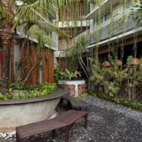 Grandmas Hotel Tuban