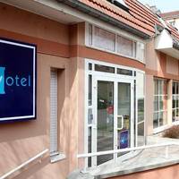 Revotel Hotel