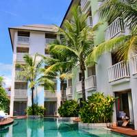 Bliss Surfer Hotel
