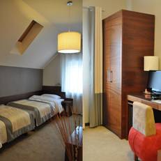 Atrium Hotel