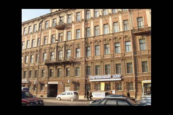 Фасад гостиницы