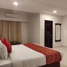 Chandra Inn