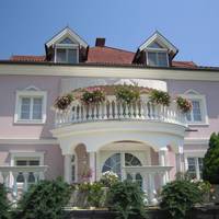 Villa Rose