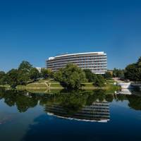Crystal House Suite Hotel & SPA