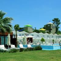 Risus Aqua Beach Resort Hotel