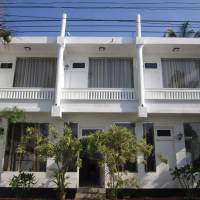 White Surfing Beach Resort
