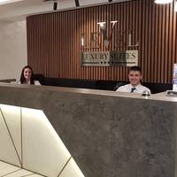 Level Luxury Suites