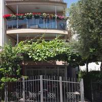 Egon Apartments