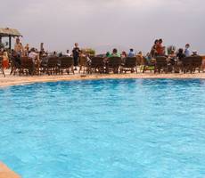 Pool Bar