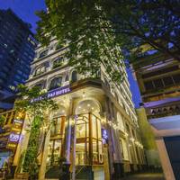 Happy Life Grand Hotel & Sky Bar