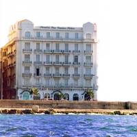 Paradise Inn Windsor Palace Hotel