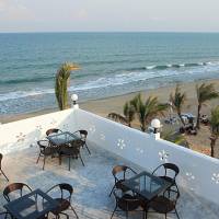 Baanmontra Beach Resort - Bankrut
