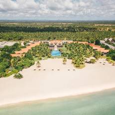 Uga Bay by Uga Escapes