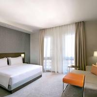 Hyatt Place Dubai Wasl District