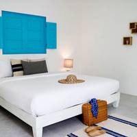 Santorini Park Stay