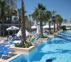 La Blanche Resort бассейн.jpg