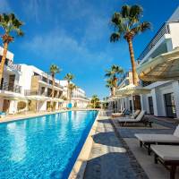 La Rosa Waves Beach & Aqua Park