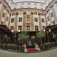 Central Hotel 