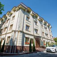 Navruz Hotel