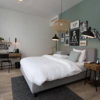 Eye Hotel
